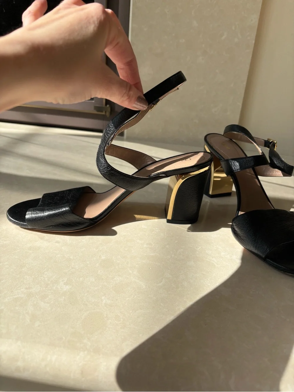 Chloe elegant sandals